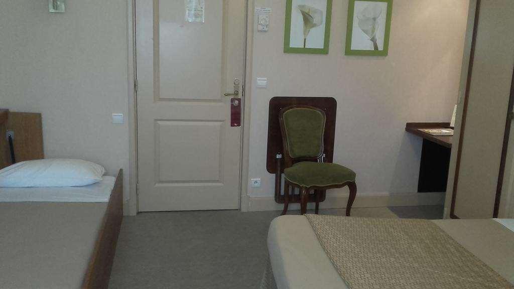 Cit'Hotel Sphinx - Hotel Μοντελιμάρ Δωμάτιο φωτογραφία